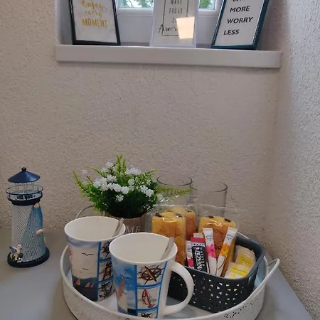 Enki בית הארחה אפורי נורד